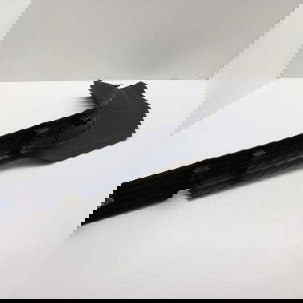 Acabamento Soleira Dianteira Direita Onix Turbo 2020
