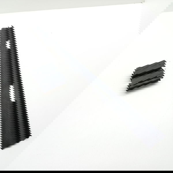 Acabamentos Moldura Do Radiador Gm Onix 2020