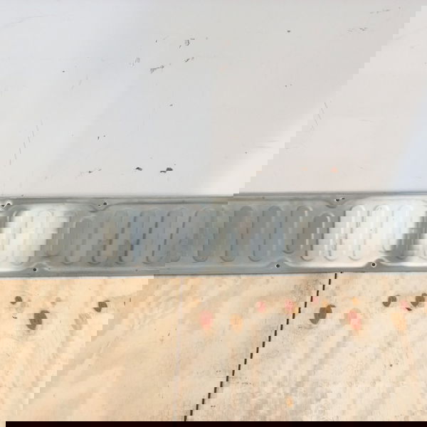 Chapa De Metal Protetor Tampa Traseira Hilux Srv 2020