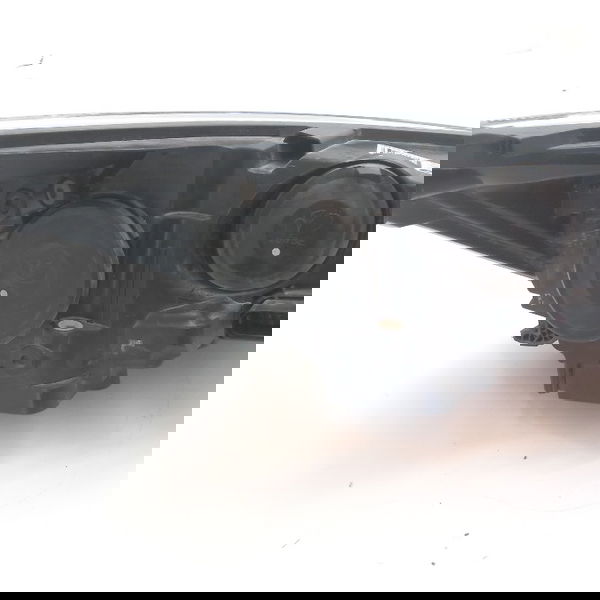 Farol Dianteiro Esquerdo Com Detalhe Ford Focus 2.0 2016