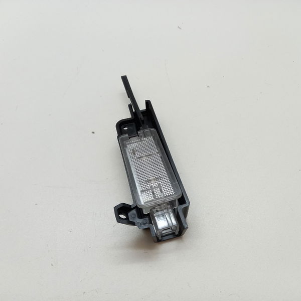 Luz Cortesia Porta Luvas Fiat Siena Essence 1.6 2018