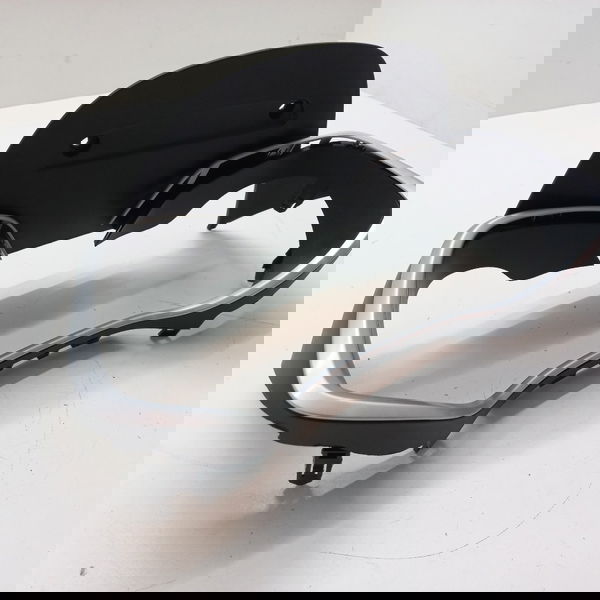 Moldura Painel De Instrumento Chevrolet Tracker 2021