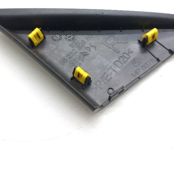 Acabamento Retrovisor Dianteiro Direito Peugeot 208 2021