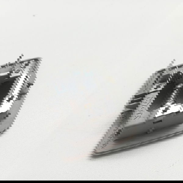 Luz De Menor Do Teto Toyota Corolla Xei 2.0 2017