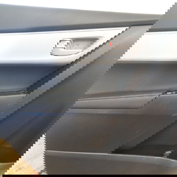 Forro Da Porta Traseira Esquerda Toyota Corolla Xei 2.0 2017