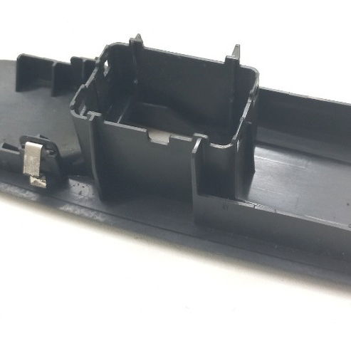 Moldura Botão Vidro Dianteiro Direito Renault Fluence 2012
