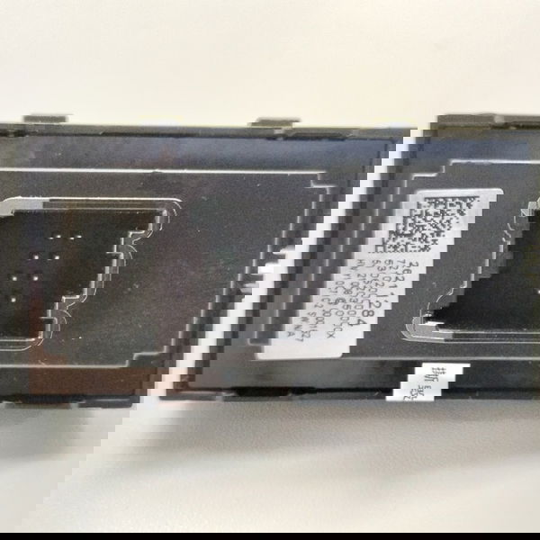 Botão Vidro Traseiro Direito Chevrolet Onix Turbo 2023