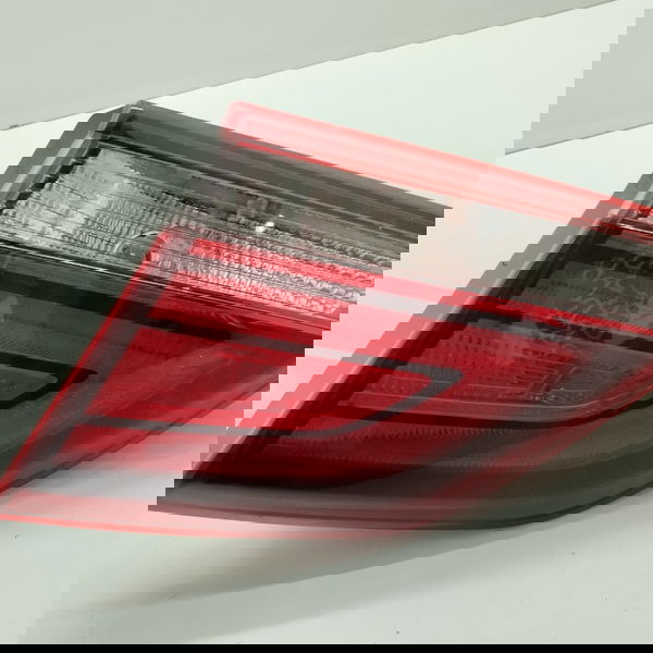 Lanterna Tampa Traseira Direita Hyundai Hb20 1.6 Comf 2019