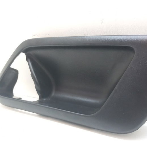 Moldura Maçaneta Traseira Esquerda Vw Fox Connect 2019