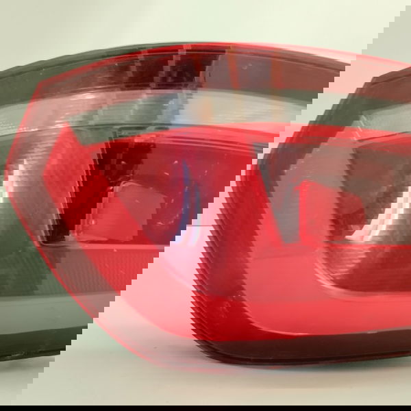 Lanterna Traseira Direita Vw Fox Connect 2019