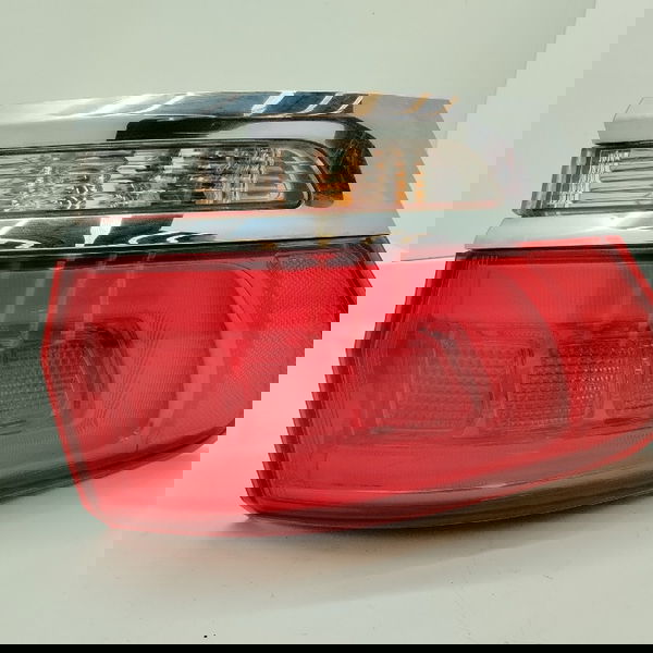 Lanterna Traseira Esquerda Jeep Grand Cherokee 3.0 2015