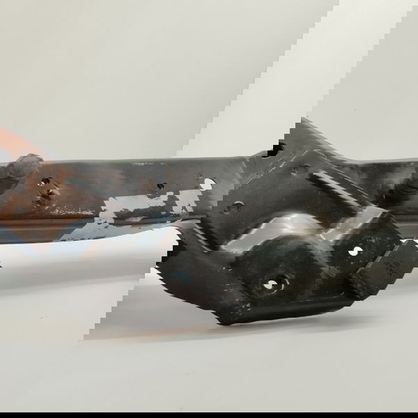 Suporte Direito Painel Frontal Grand Cherokee 3.0 2015