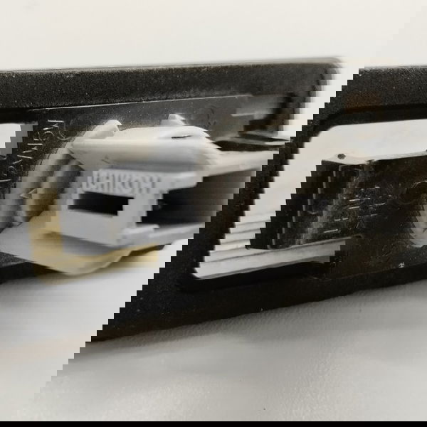 Luz De Placa Nissan Sentra Sl 2.0 2015