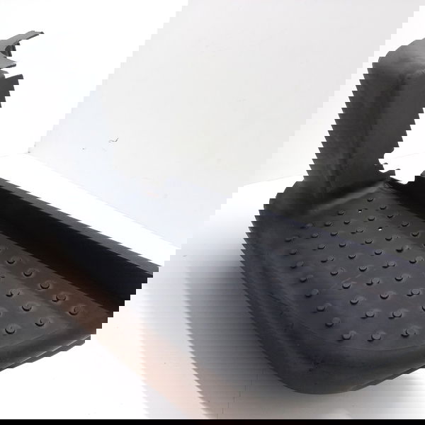 Polaina Traseira Esquerda Detalhe Ford Courier L 1.6 2012