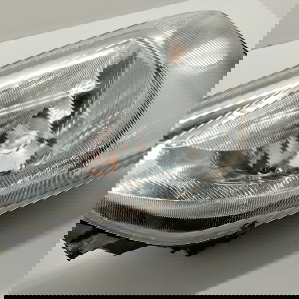 Farol Direito Original Com Detalhe Ford Courier 1.6 2012