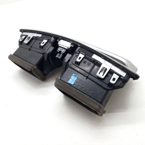 Difusor De Ar Central Pisca Alerta Nissan Sentra 2.0 2015