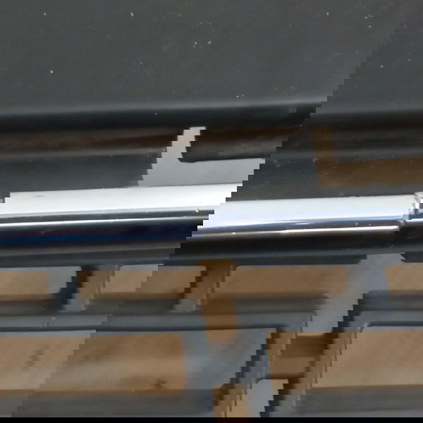 Grade Dianteira Parachoque Detalhe Chevrolet Agile Ltz 2012