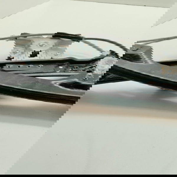 Maquina De Vidro Dianteiro Direito Chevrolet Agile Ltz 2012