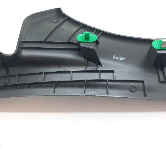Acabamento Soleira Traseira Direita Gm Onix Turbo 1.0 2023