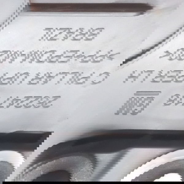 Moldura Externa Traseira Esquerda Gm Onix Turbo 1.0 2023