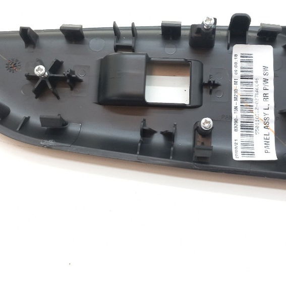 Moldura Botão Vidro Traseiro Esquerdo Honda Wrv Ex 1.5 2021