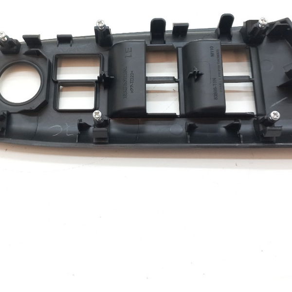 Moldura Botão Vidro Dianteiro Esquerdo Honda Wrv Ex 1.5 2021