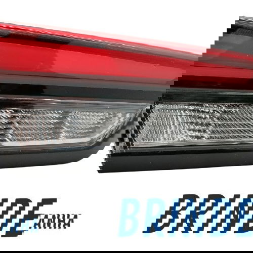 Lanterna Tampa Traseira Esquerda Com Detalhe Honda Wrv 2021