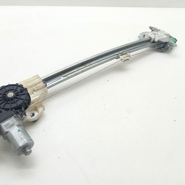 Máquina De Vidro Traseira Direita Honda Wrv Ex 1.5 2021