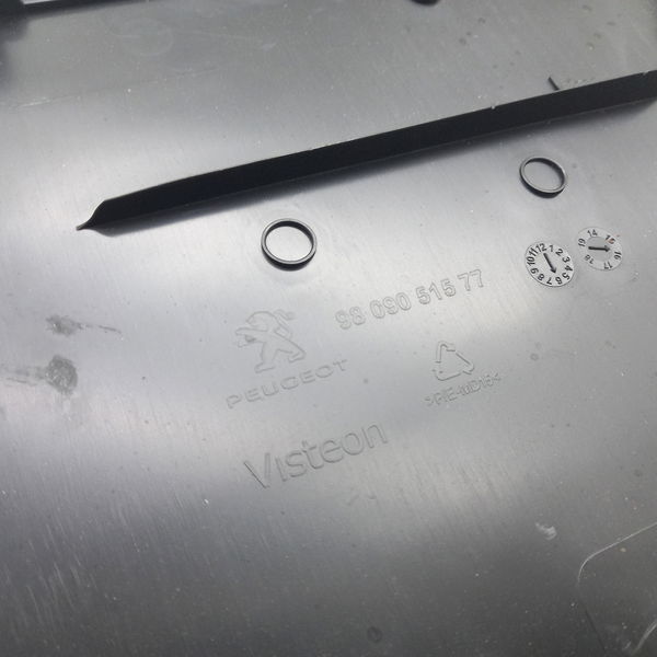 Acabamento Direito Do Console Peugeot 2008 Griffe 1.6 2016