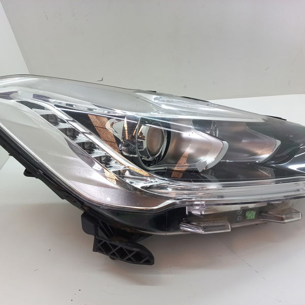 Farol Direito Com Xenon Com Detalhe Citroen Ds5 2013 2016