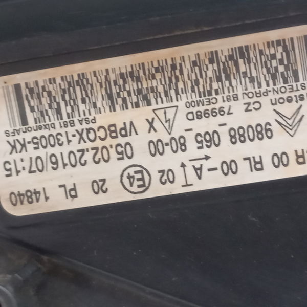 Farol Direito Com Xenon Com Detalhe Citroen Ds5 2013 2016