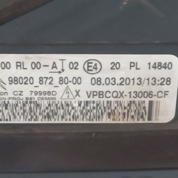 Farol Esquerdo Com Xenon Com Detalhe Citroen Ds5 2013 2016