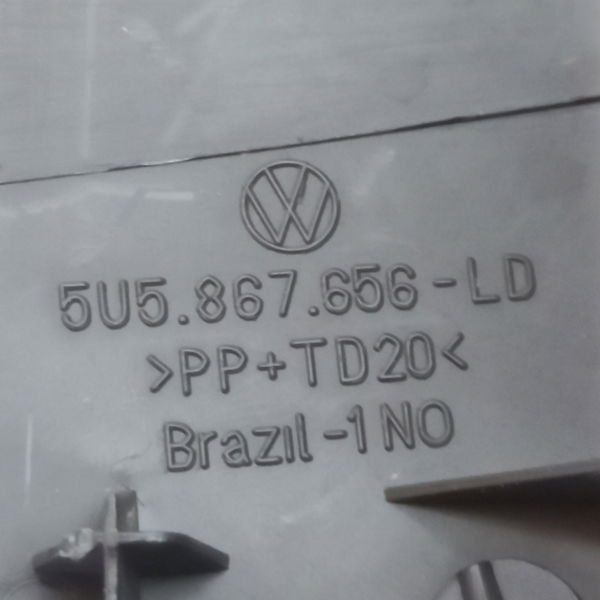 Acabamento Da Porta Lado Direito Vw Voyage Mbv 2017
