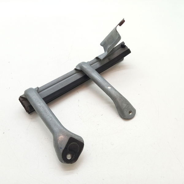 Guia Do Vidro Dianteiro Esquerdo Renault Fluence 2.0 2014