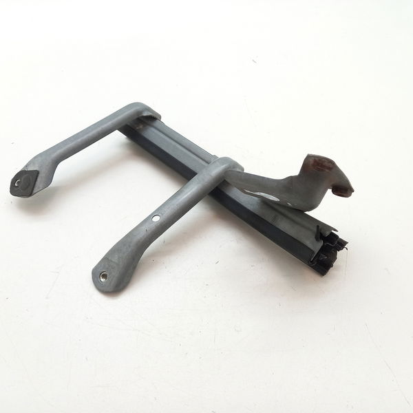 Guia Do Vidro Dianteiro Esquerdo Renault Fluence 2.0 2014