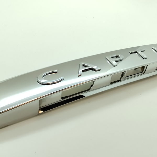 Acabamento Friso Da Tampa Luz De Placa Renault Captur 2019