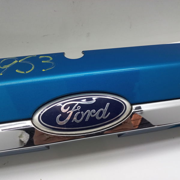Aplique Acabamento Tampa Traseira Ford Fiesta 1.6 2015