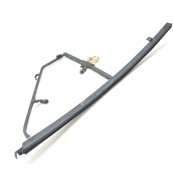 Suporte Do Quebra Vento Lado Esquerdo Vw Parati Cl 1.6 1994
