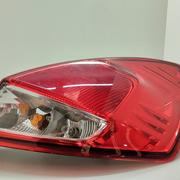 Lanterna Traseira Direita Ford Fiesta Titanium 1.6 2015