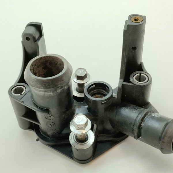 Carcaça Da Valvula Termostatica Ford Fiesta Titanium 2015