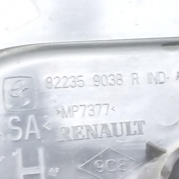 Acabamento Coluna Traseira Esquerda Renault Captur 1.6 2019