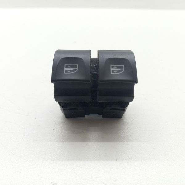 Botão Comando Vidro Diant Esquerdo Renault Captur 1.6 2019