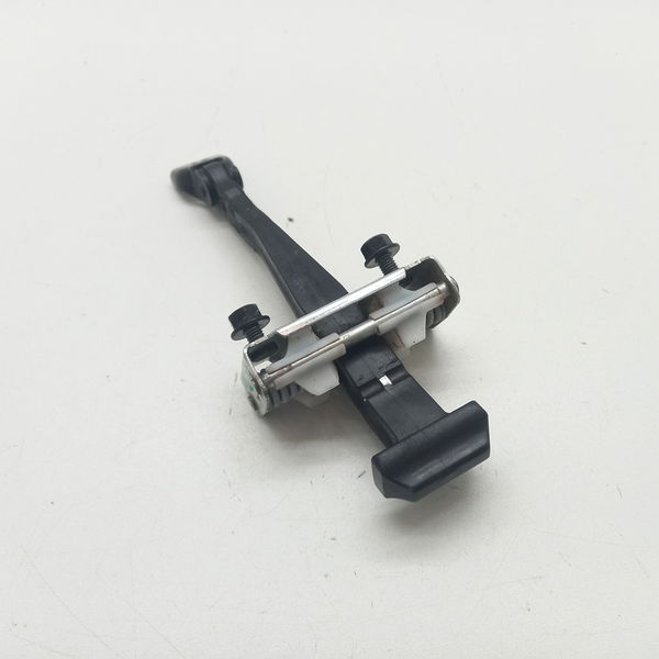 Limitador Porta Traseira Direita Ford Bronco Sport 2.0 2021