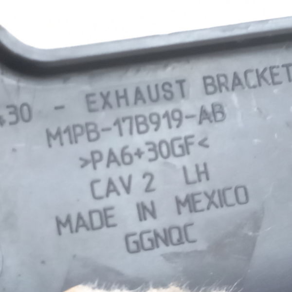 Suporte Inferior Parachoque Traseiro Esquerdo Bronco 2021