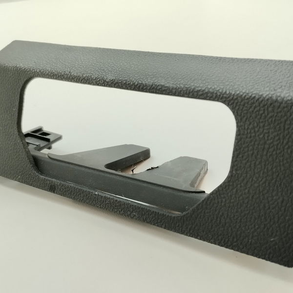 Moldura Da Fechadura Porta Mala Ford Bronco 2.0 2021