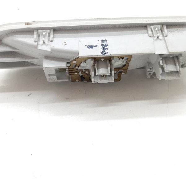 Luz De Teto Nissan Livina Sl 1.8 2013