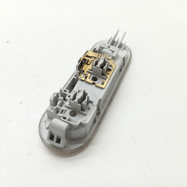 Luz De Teto Nissan Livina Sl 1.8 2013