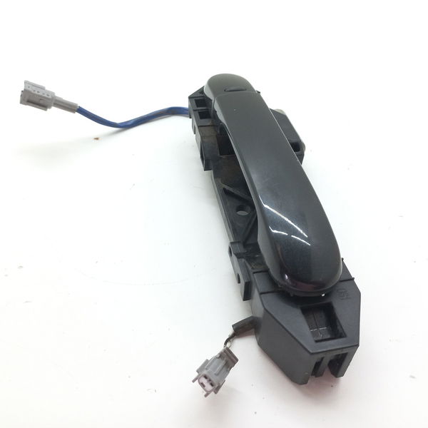 Maçaneta Externa Dianteira Direita Nissan Livina Sl 1.8 2013