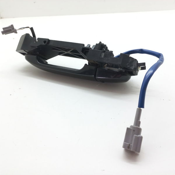 Maçaneta Externa Dianteira Direita Nissan Livina Sl 1.8 2013