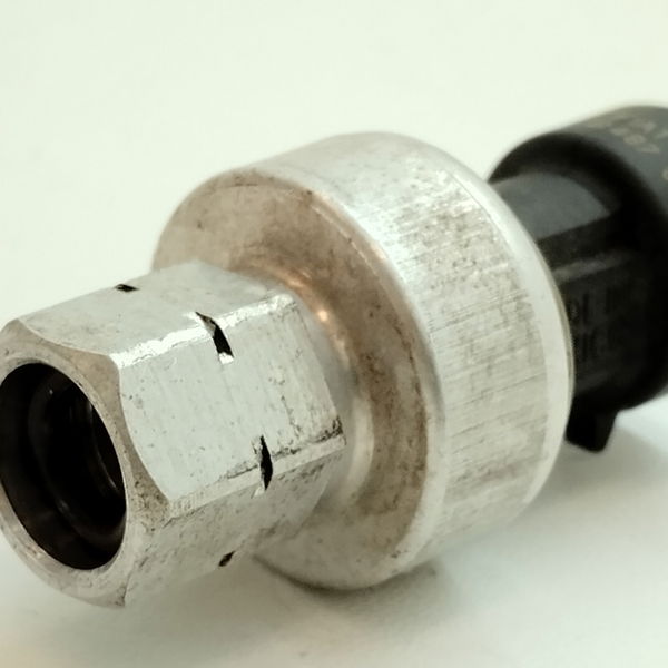 Sensor Pressostato Do Ar Fiat Bravo 2015